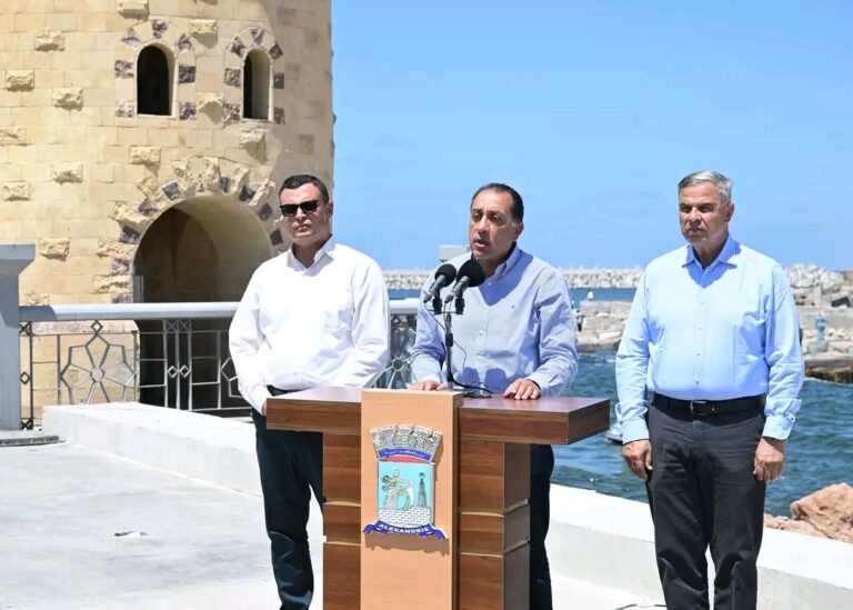 د. مصطفي مدبولي خلال مؤتمر صحفي