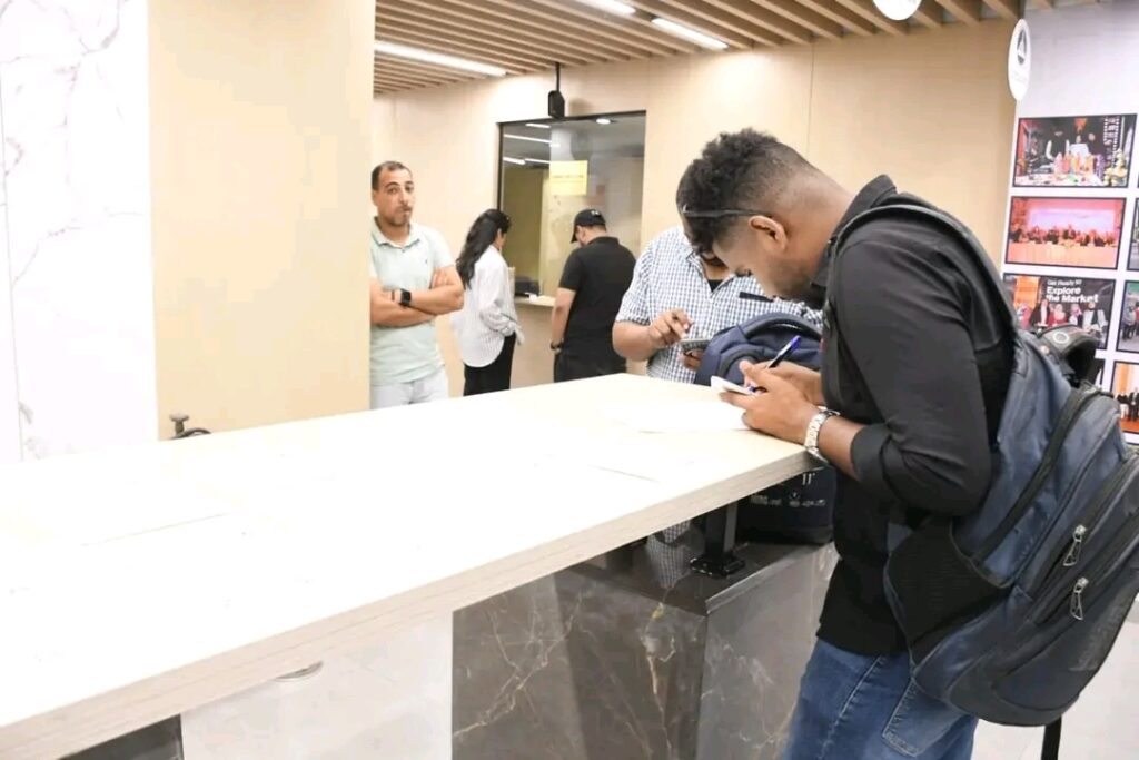 الطلاب الوافدين بجامعة عين شمس