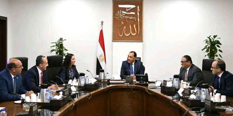 اجتماع رئيس الوزراء ووزيرة التضامن