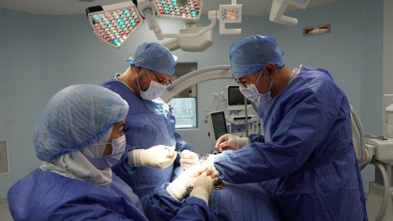 عمليات المخ والأعصاب