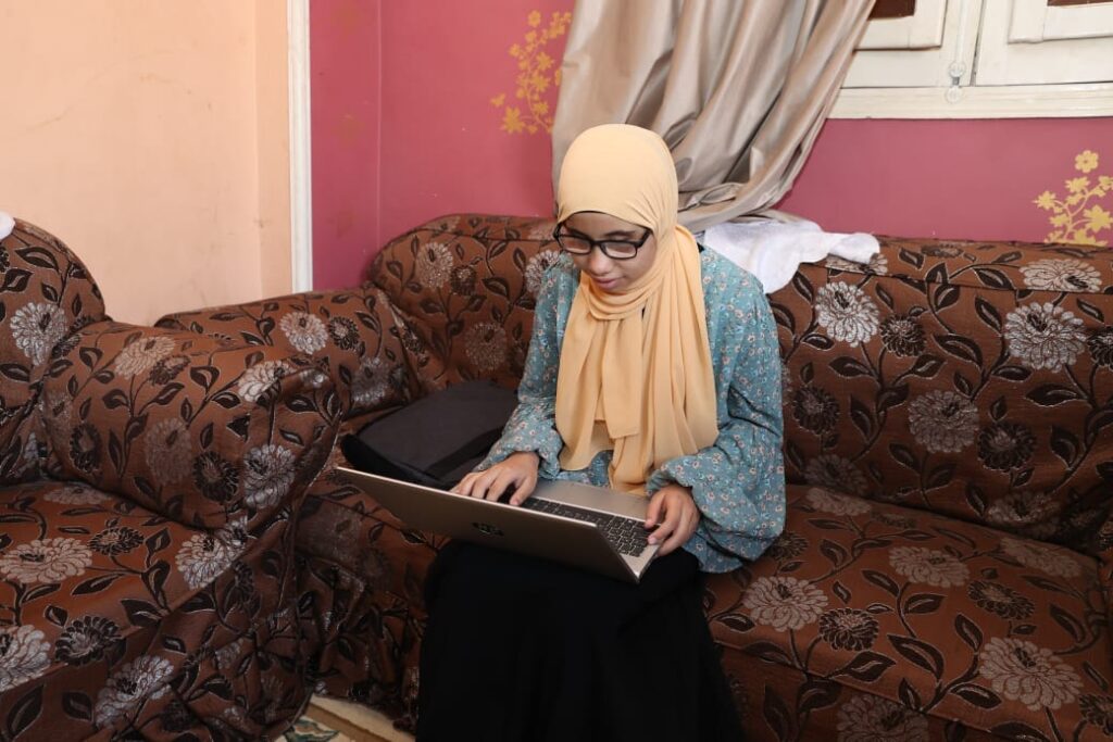 الطالبة هاجر حسام