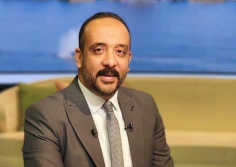الكاتب الصحفي أحمد حمدي
