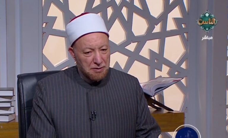 الشيخ عويضة عثمان، أمين الفتوى بدار الإفتاء المصرية