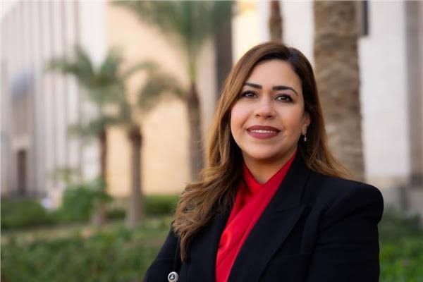 مي فريد المدير التنفيذي للتأمين الصحي الشامل