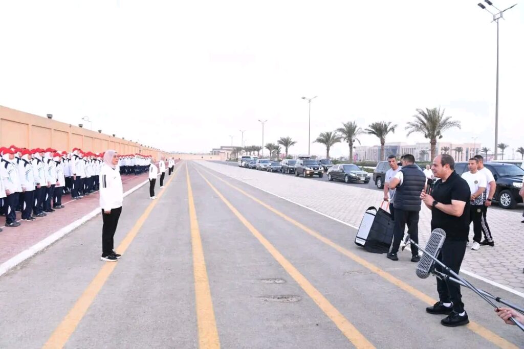 الرئيس السيسي خلال زيارته الاكاديمية العسكرية