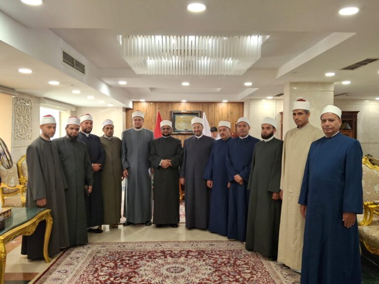 أعضاء مجمع البحوث الإسلاميَّة