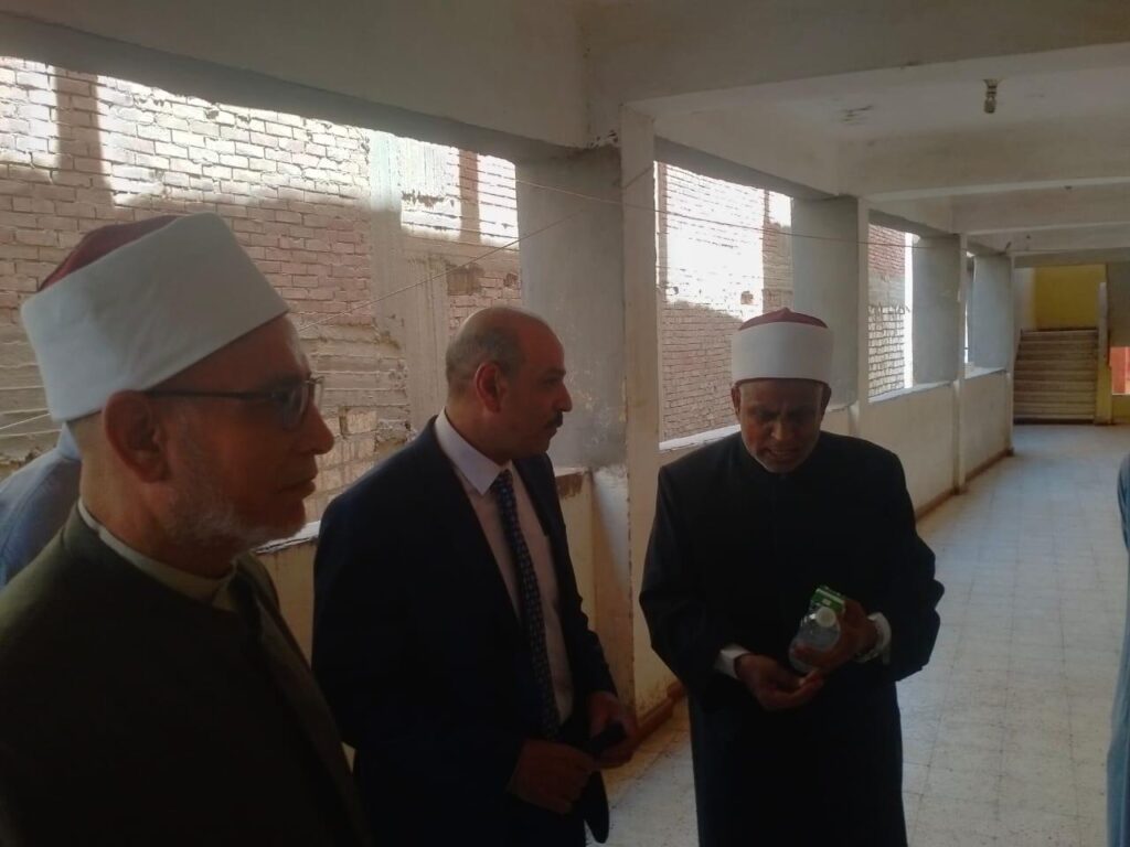 زيارة تفقدية للمعاهد الأزهرية