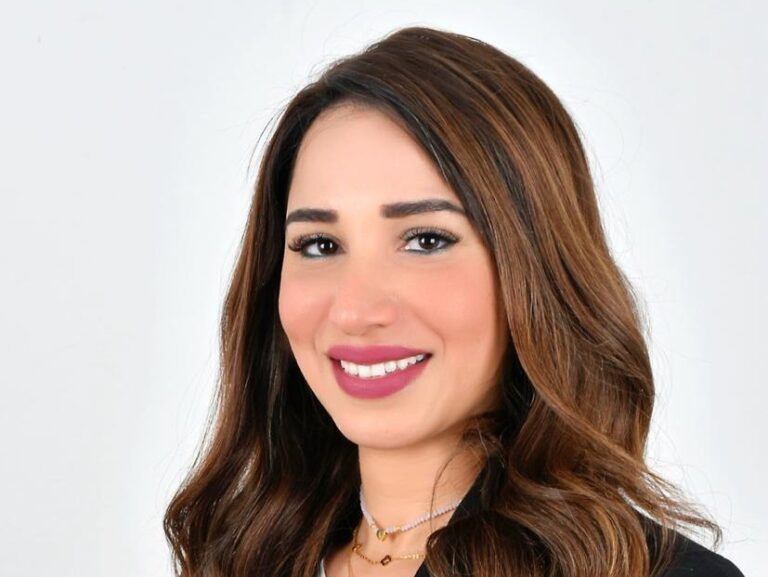د. حنان وجدي عضو تنسيقية شباب الاحزاب