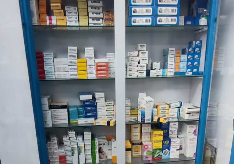 عيادات غير مرخصة