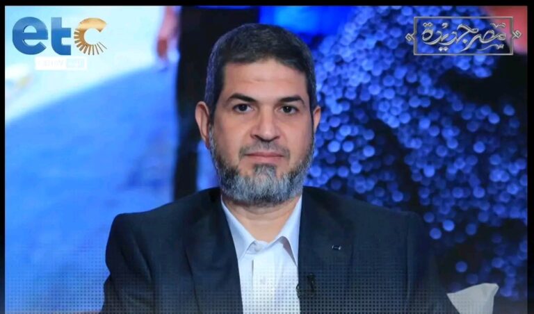 محمد الصفتي وكيل شعبة الأدوات المكتبية