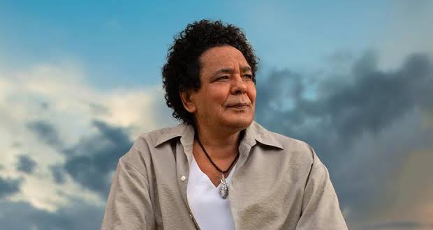 الفنان محمد منير