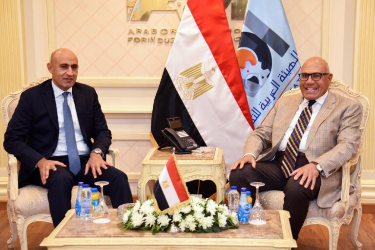 لقاء رئيس الهيئة العربية للتصنيع ووزير التعليم