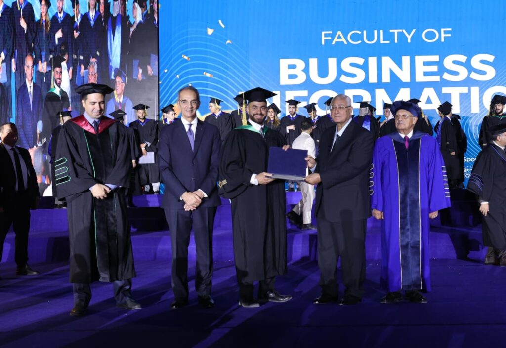 حفل تخرج جامعة مصر المعلوماتية