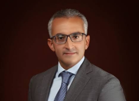 د. حسام الشنوفي أستاذ أمراض النساء والتوليد