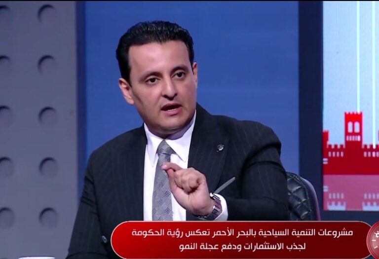 النائب أحمد سمير