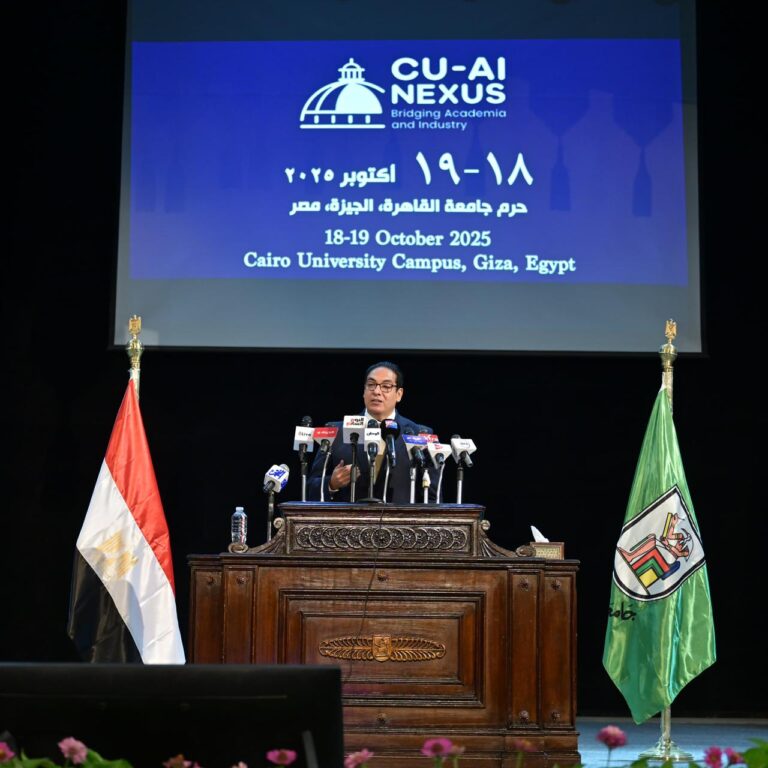 د. محمد سامي رئيس جامعة القاهرة