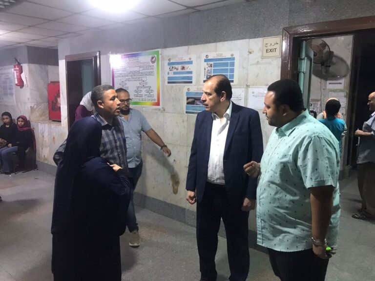زيارة د. عمرو قنديل لمستشفي كفر الزيات