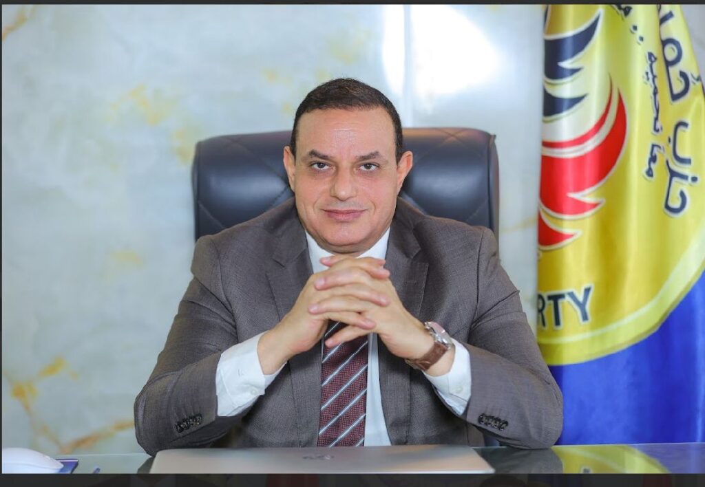 د. مختار همام أمين عام حزب حماة الوطن بسوهاج