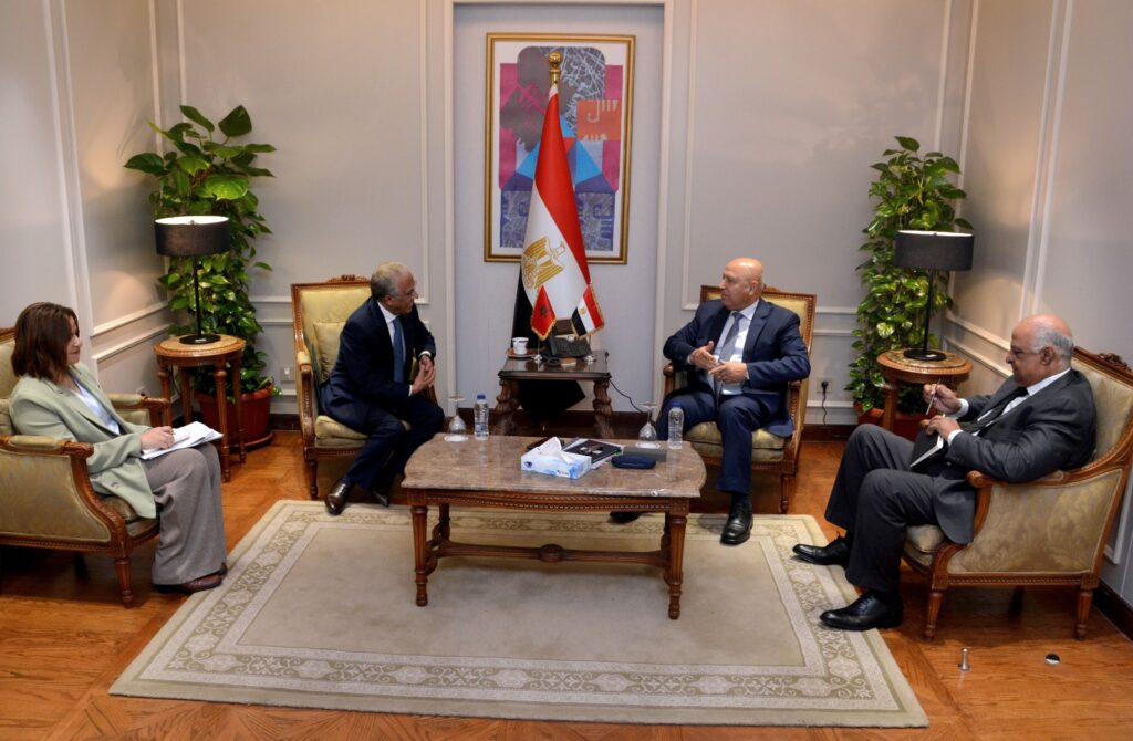 لقاء وزير النقل وسفير المملكة المغربية