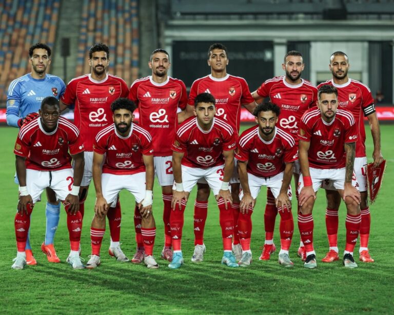 لاعبي الأهلي