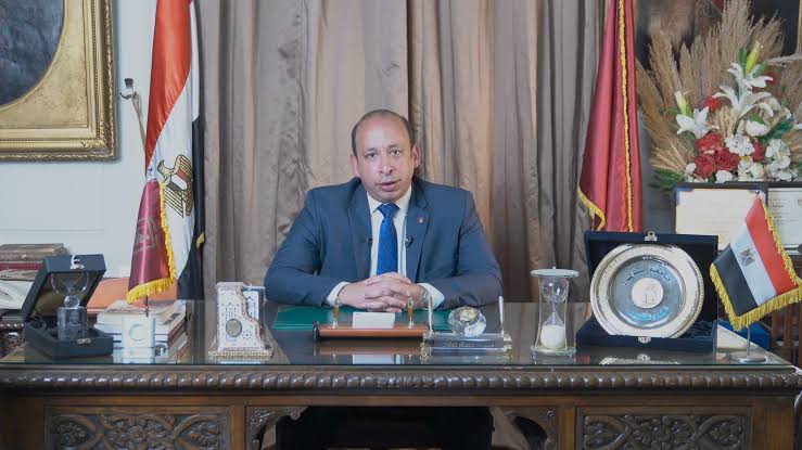 د. حسام صلاح عميد كلية الطب جامعة القاهرة