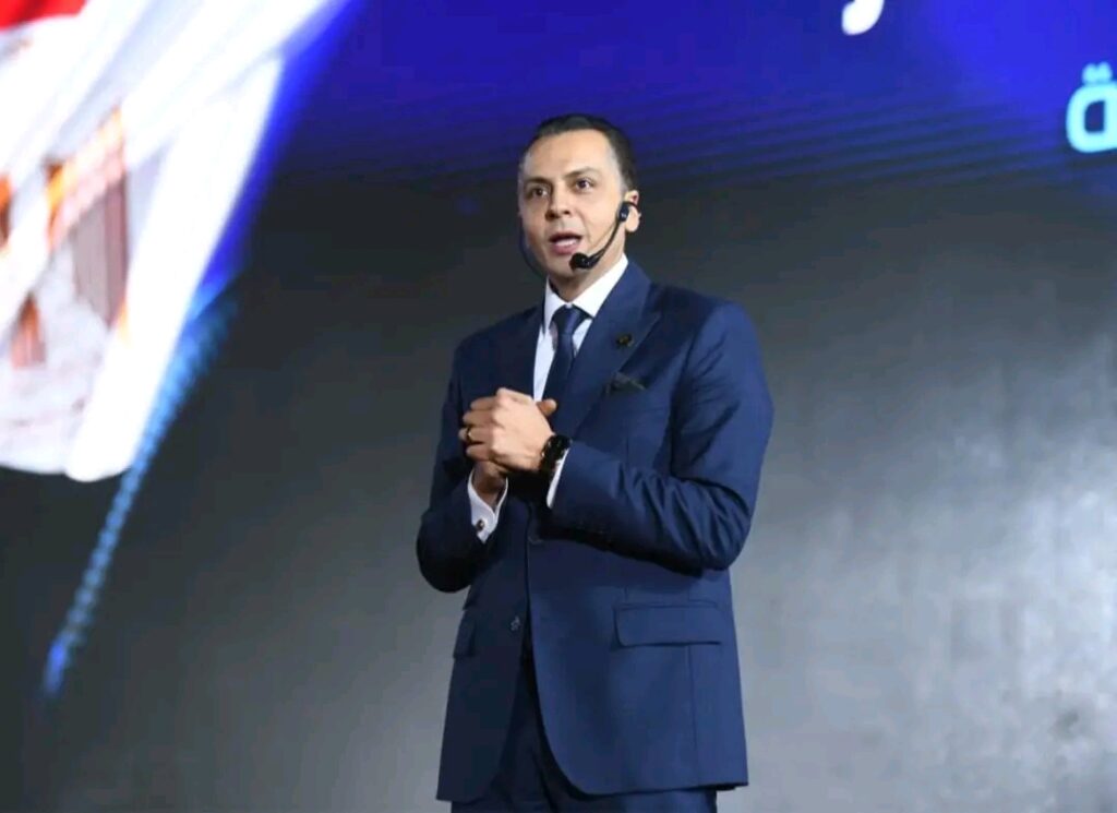 النائب أحمد عبدالجواد