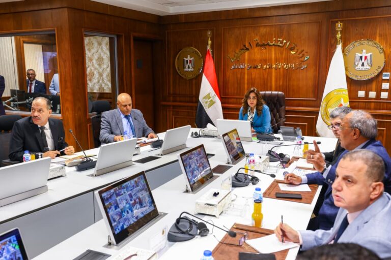 غرفة عمليات وزارة التنمية المحلية