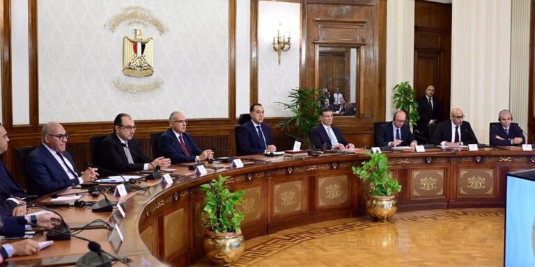 اجتماع رئيس الوزراء ووزير التعليم