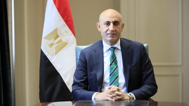 محمد عبداللطيف وزير التربية والتعليم