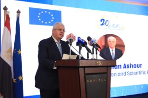 د..أيمن عاشور وزير التعليم العالي