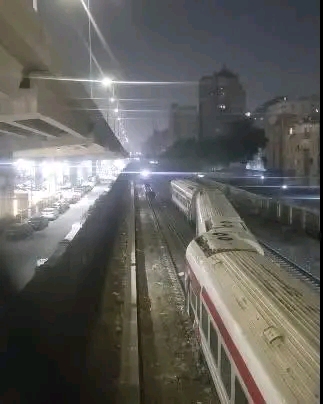 خروج عربات قطار عن القضبان