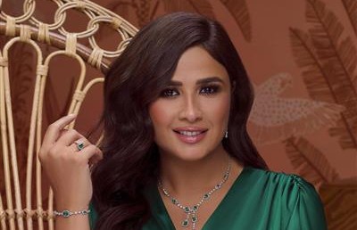 ياسمين عبد العزيز