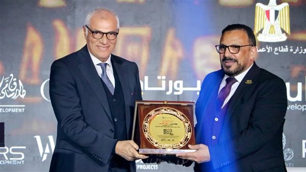 تكريم المهندس وائل الديب نائب الرئيس التنفيذي لمجموعة طلعت مصطفى