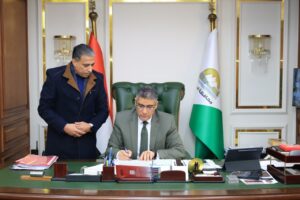 محافظ القاهرة يعتمد الامتحانات