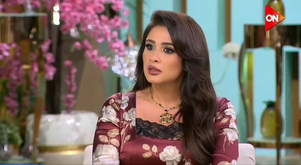 ياسمين عبد العزيز