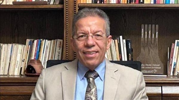 د..أسامة عبد الحي نقيب الأطباء