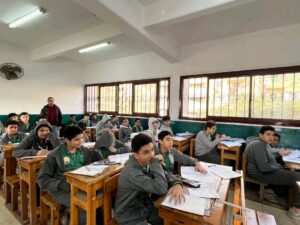 لجان الامتحانات