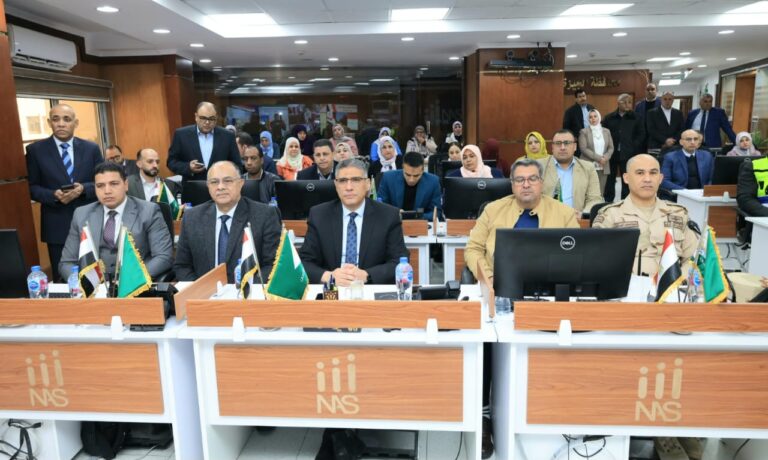 محافظ الجيزة يتابع لجان الانتخابات