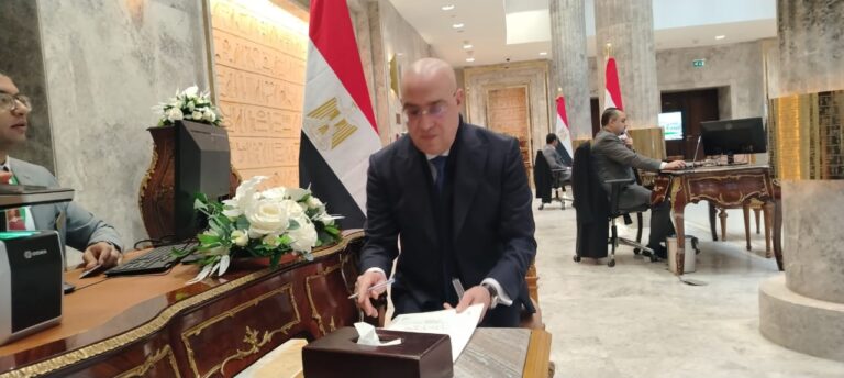 د. عاصم الجزار رئيس حزب الجبهة الوطنية