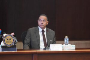 د إسلام عزام رئيس البورصة