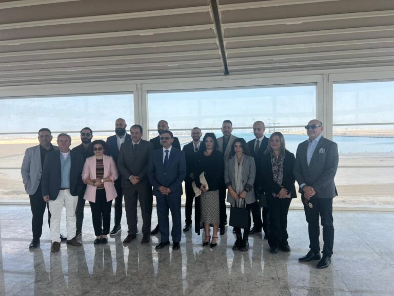 جانب من الزيارة