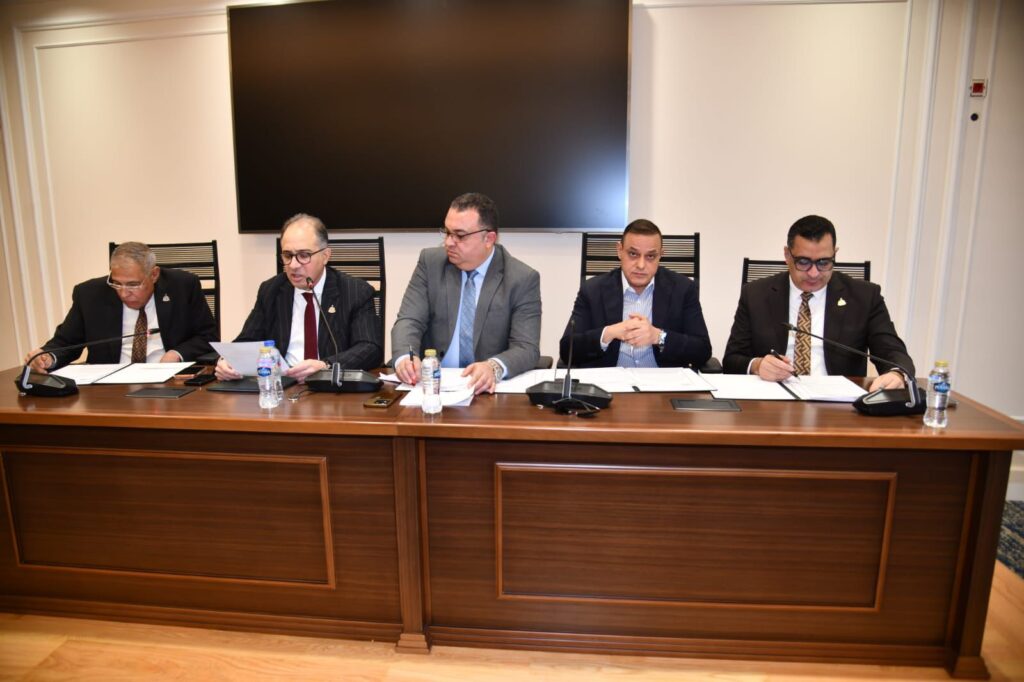 اجتماع لجنة الإسكان