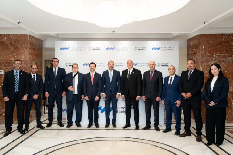 جانب من توقيع البروتوكول