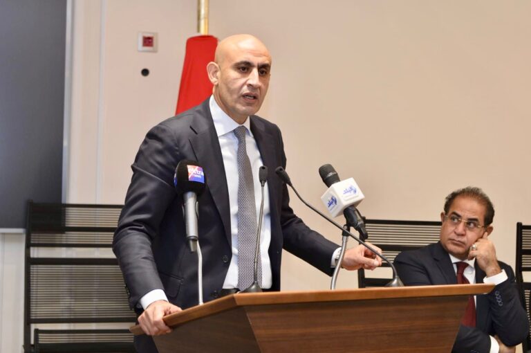 محمد عبداللطيف وزير التربية والتعليم