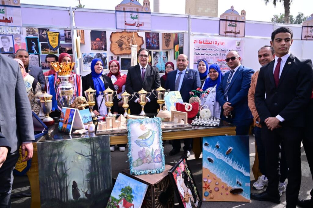 حفل استقبال طلاب جامعة القاهرة