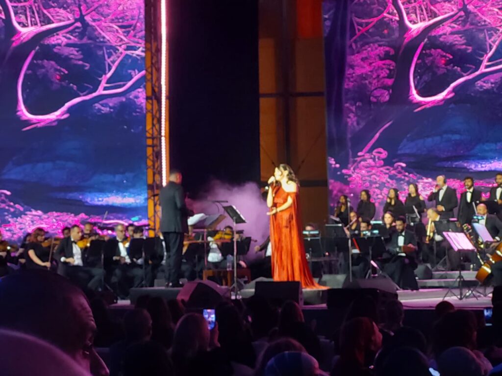 حفلة كنزي بدار الأوبرا