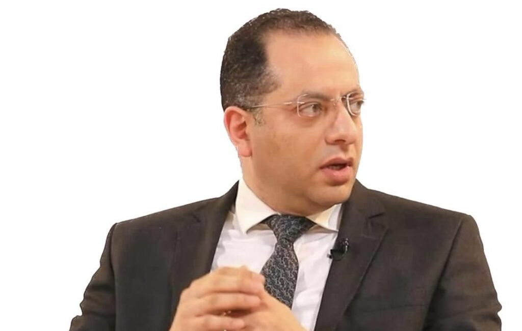 وليد رمضان نائب رئيس شعبة الإتصالات والمحمول