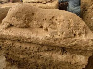 مبنى من الحجر الجيري