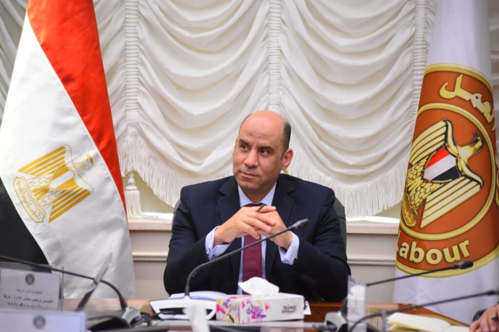 حسن رداد وزير العمل