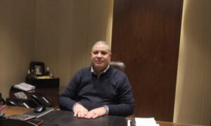 عبد الفتاح رجب العطار رئيس شعبة العطارة